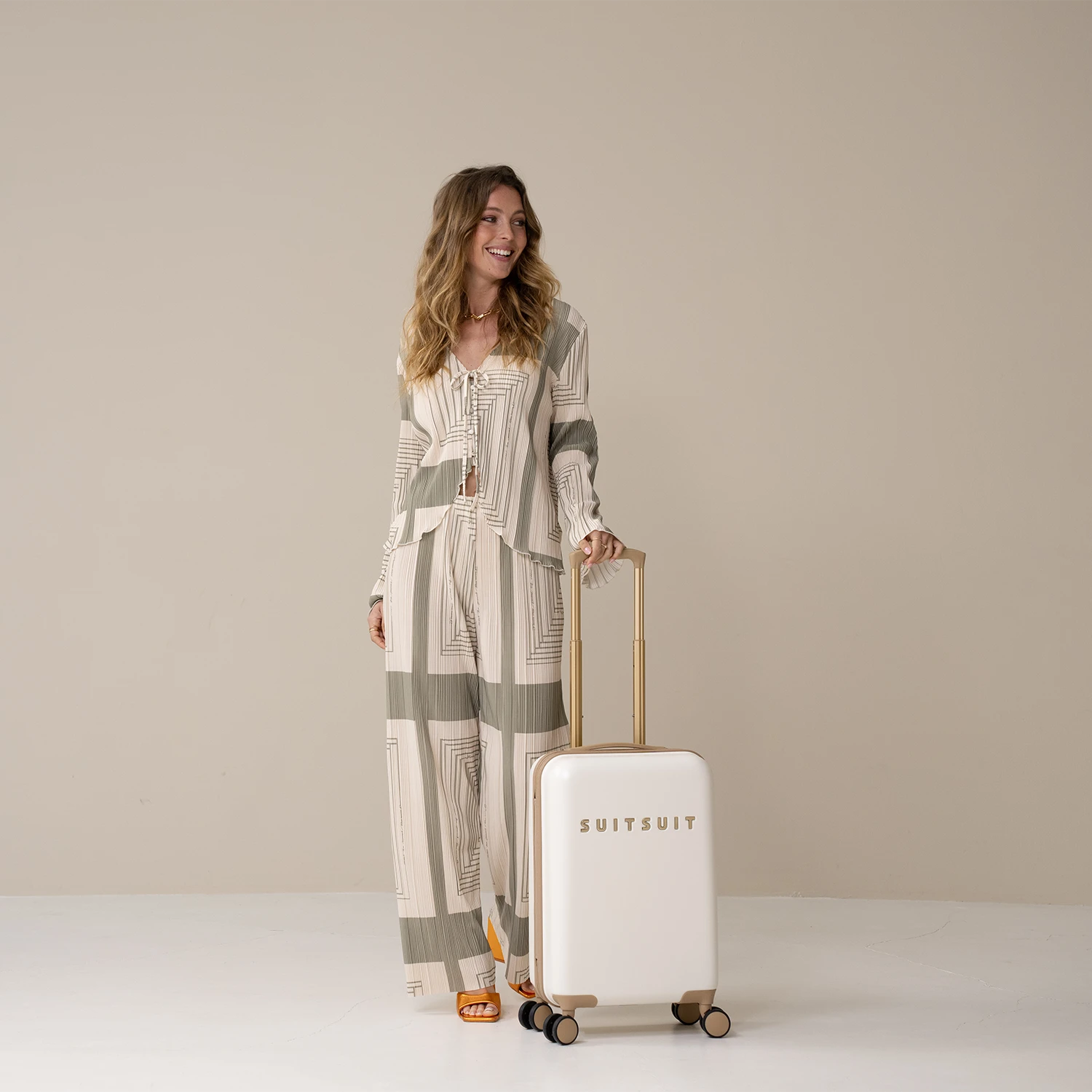 Fusion - White Swan - Full Package Set (55 CM) 2 Fusion - White Swan - Full Package Set (55 CM) - Afbeelding 2